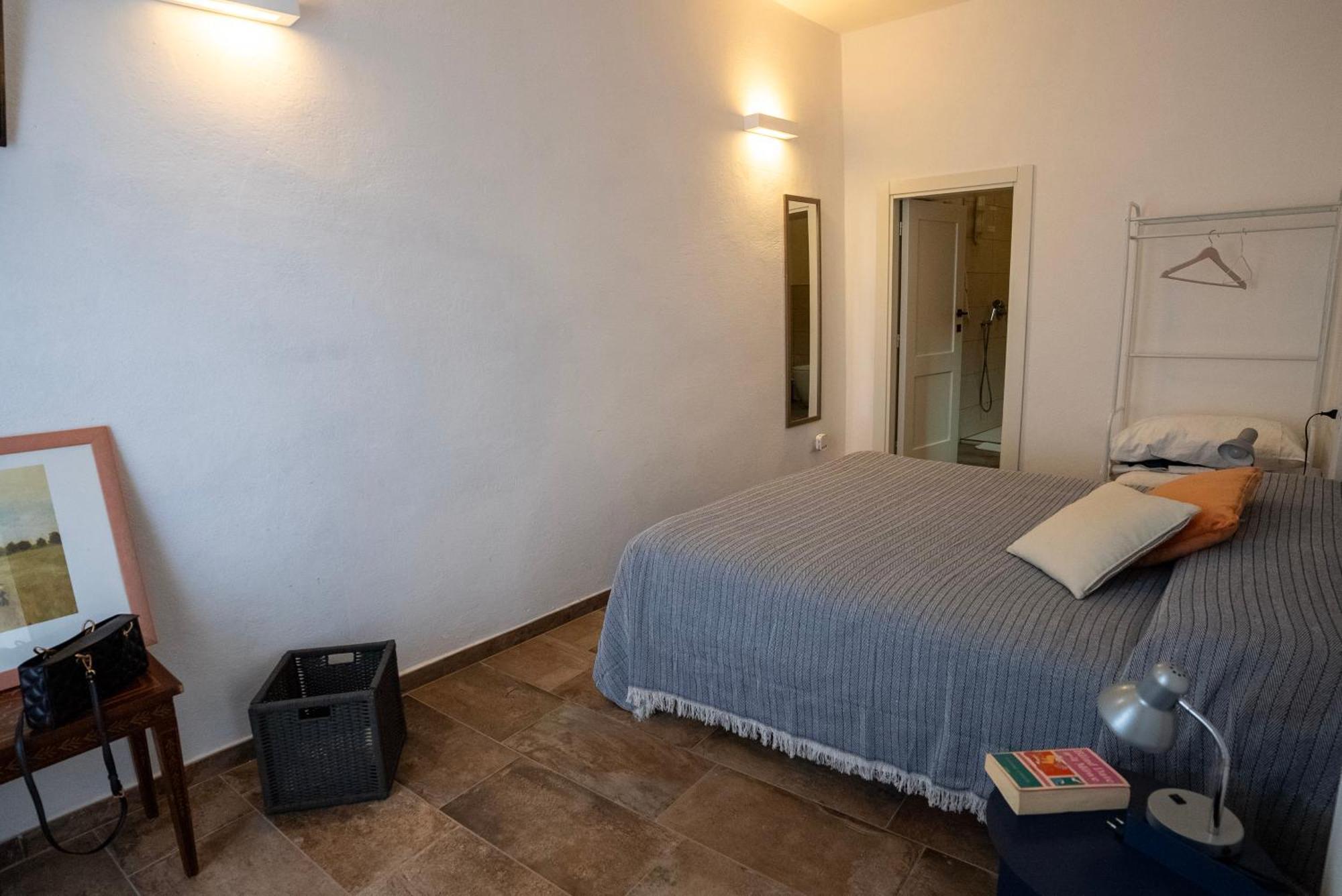 Sardinian Gallery Domus 博萨 客房 照片