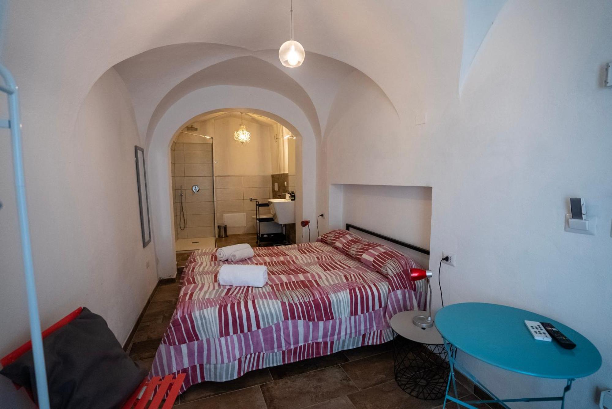 Sardinian Gallery Domus 博萨 外观 照片